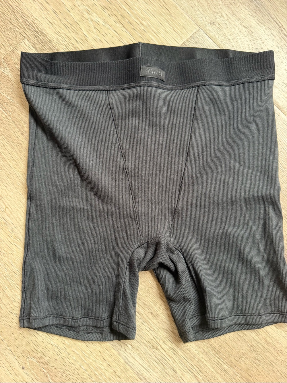 Women- Skims - cotton rib boxer - soot